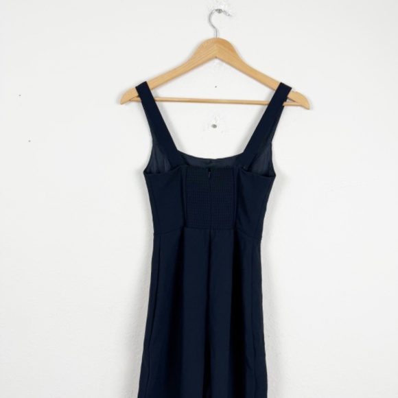 Wilfred Black Sleek Minimalist Fitted Dress Size 0 - Picture 5 of 7